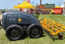 В России представили первый в мире полностью беспилотный робот-трактор